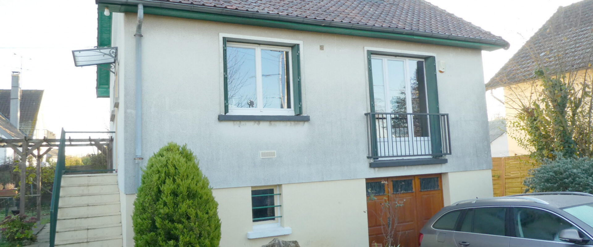 SOUS COMPROMIS MAISON INDIVIDUELLE 5 PIÈCES AVEC JARDIN et dépendance.