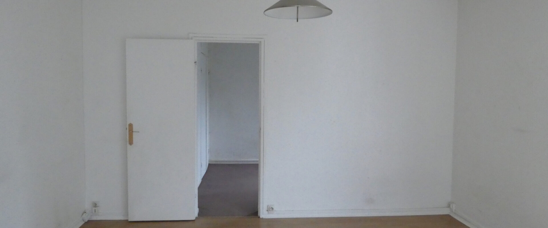 SOUS OFFRE APPARTEMENT 3 PIÈCES avec loggia et parking