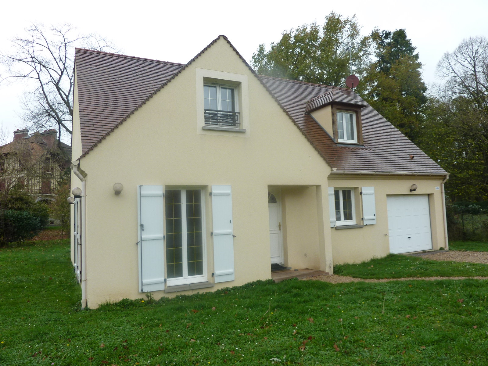 MAISON 5 PIÈCES MEUBLÉE AVEC JARDIN