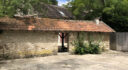 Maison de caractère avec lavoir et piscine