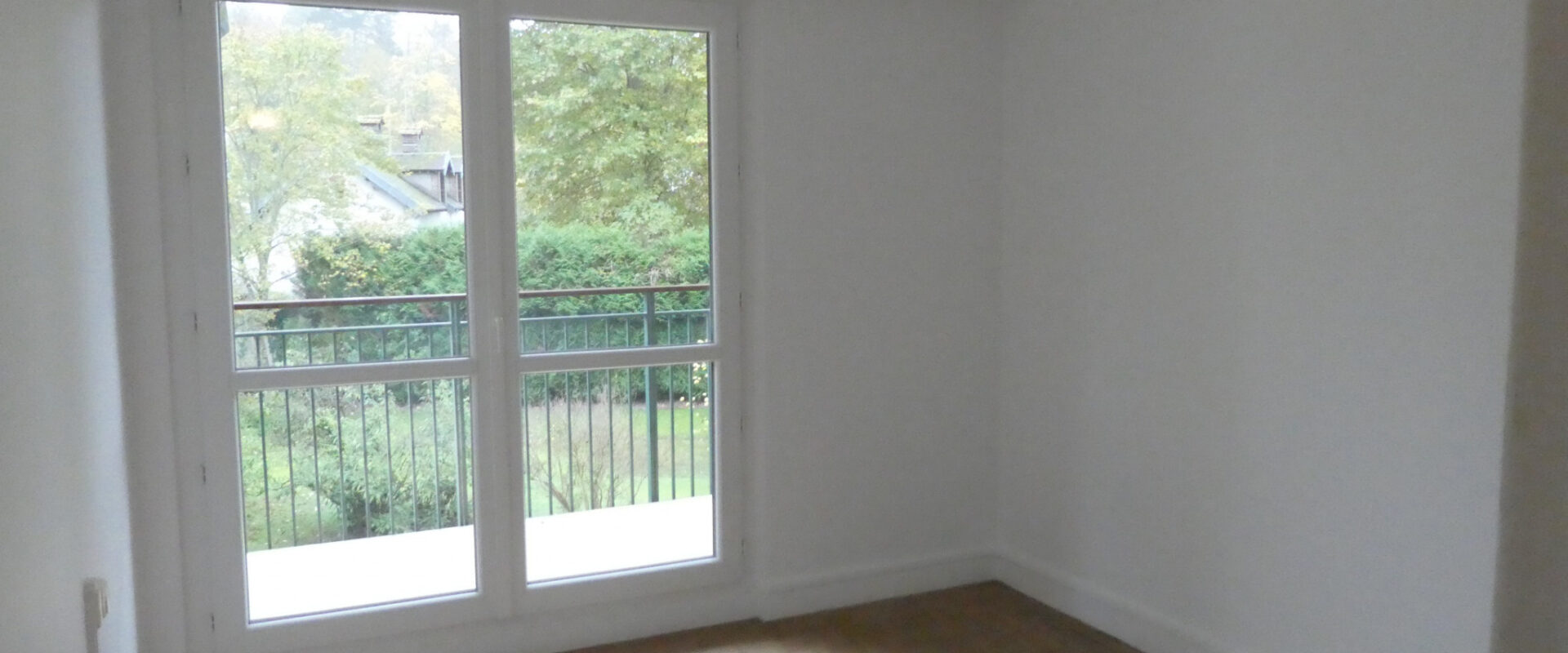 APPARTEMENT 3 PIÈCES 74 m2 avec parking