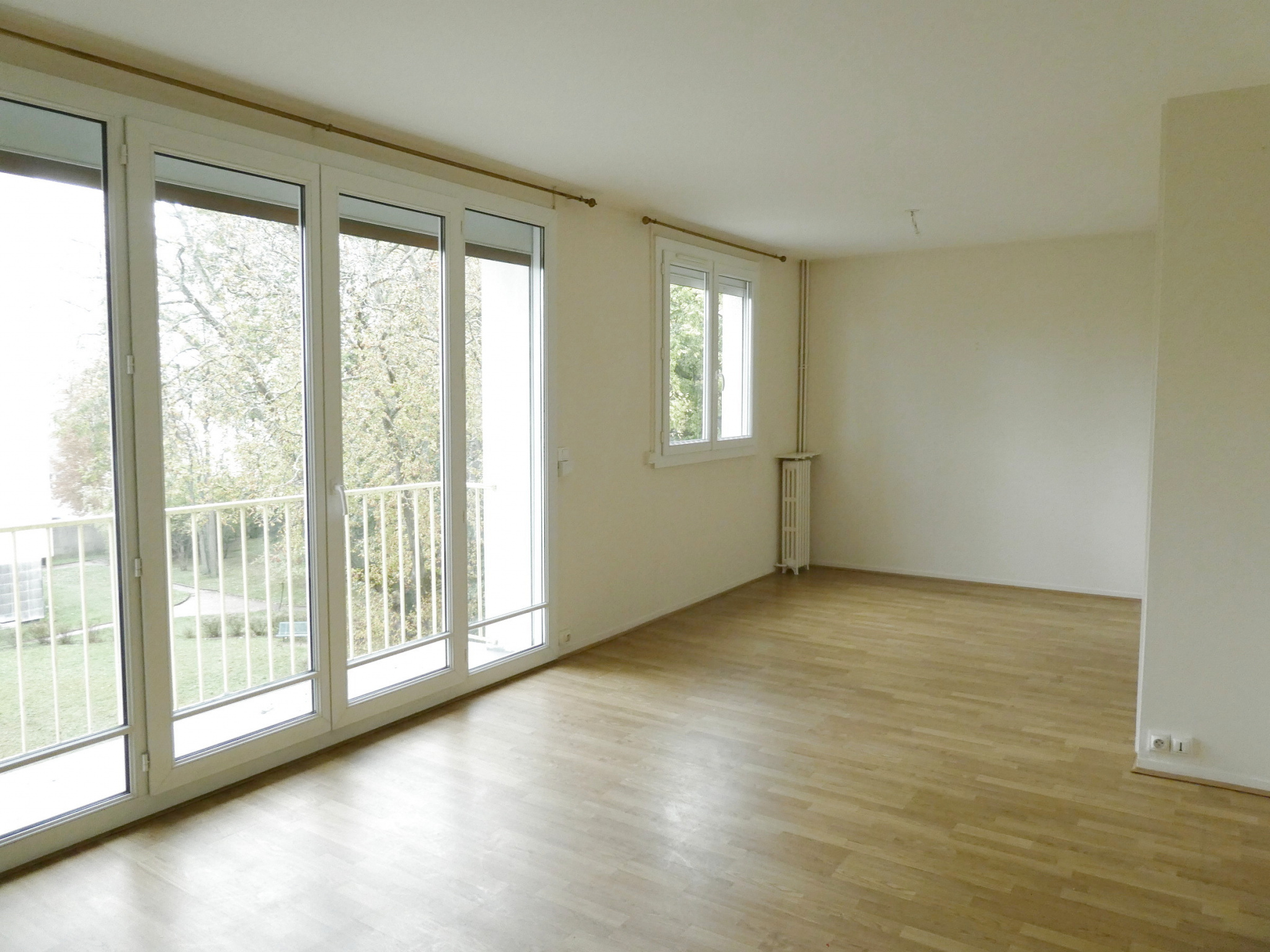 Appartement 4 pièces avec garage, en résidence