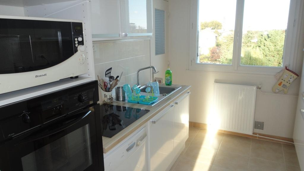 SOUS COMPROMIS. Appartement 4 pièces en résidence