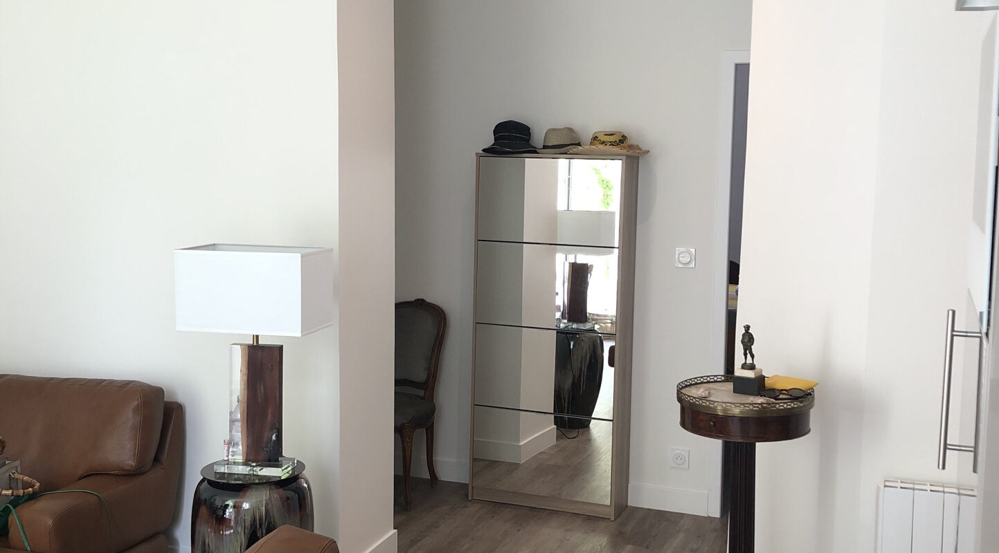 SOUS COMPROMIS Exceptionnel appartement en rez-de-jardin, centre.