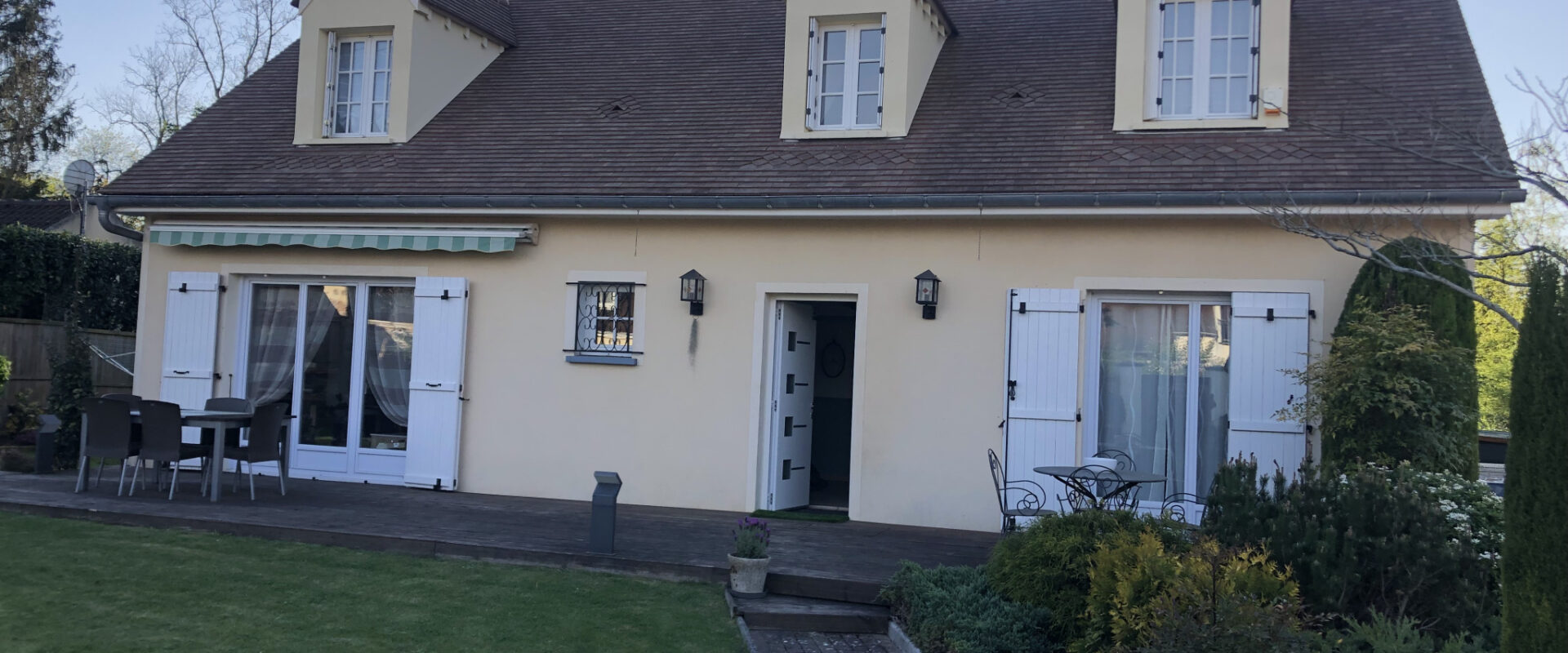 Charmante maison dans secteur apprécié.