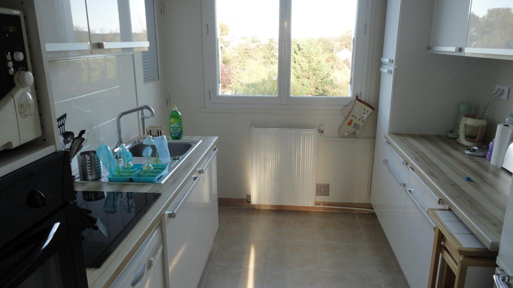 SOUS COMPROMIS. Appartement 4 pièces en résidence