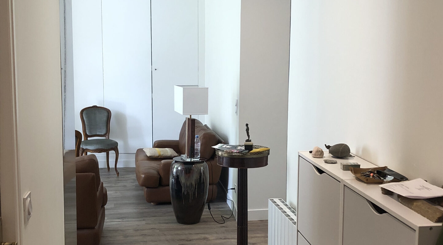 SOUS COMPROMIS Exceptionnel appartement en rez-de-jardin, centre.