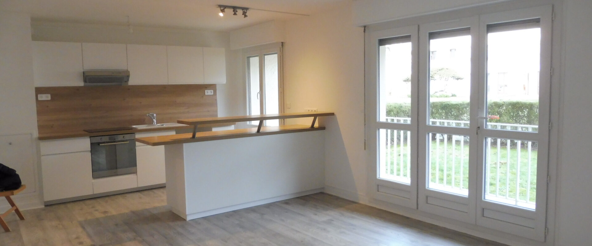 SOUS COMPROMIS. Charmant appartement 4 pièces, 80 m2 env. proche gare.