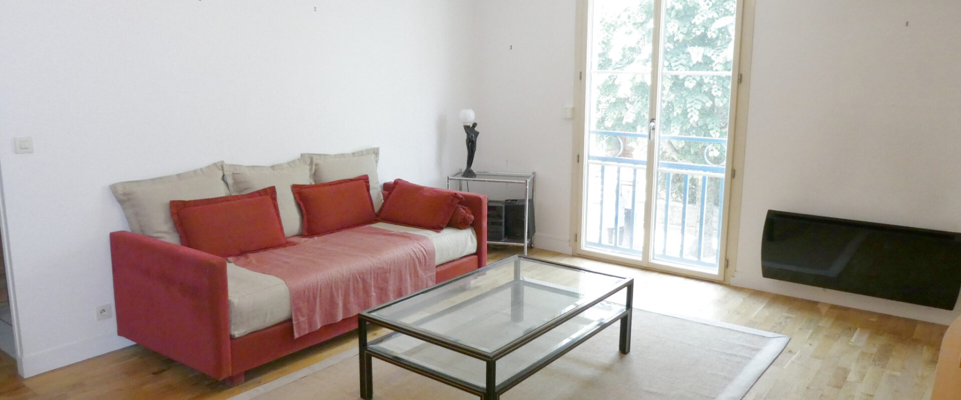 APPARTEMENT 2 PIÈCES MEUBLÉ 49 m2 en centre ville de Fontainebleau