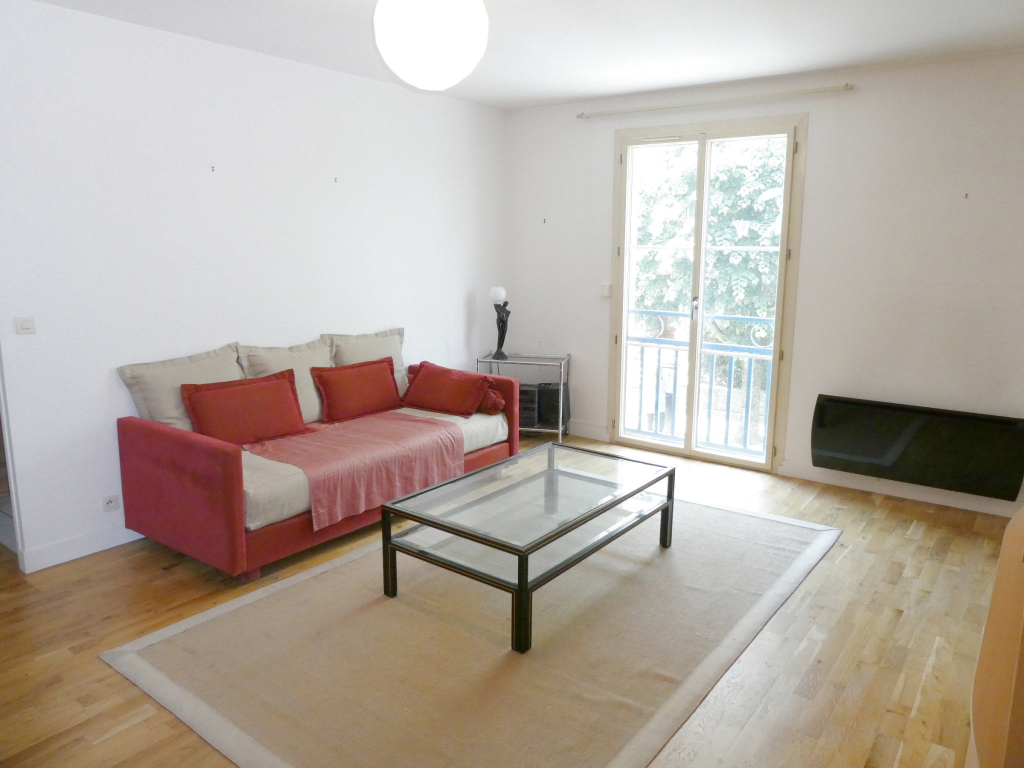 APPARTEMENT 2 PIÈCES MEUBLÉ 49 m2 en centre ville de Fontainebleau