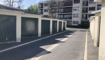Joli appartement avec balcon au 1er étage.