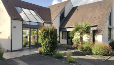 Proche de toutes commodités. Maison d’architecte, 10 pièces et de 265 m2 env.
