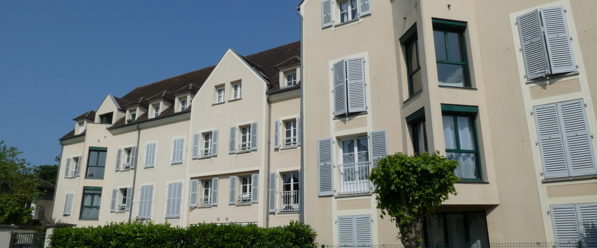 STUDIO meublé en résidence, avec parking