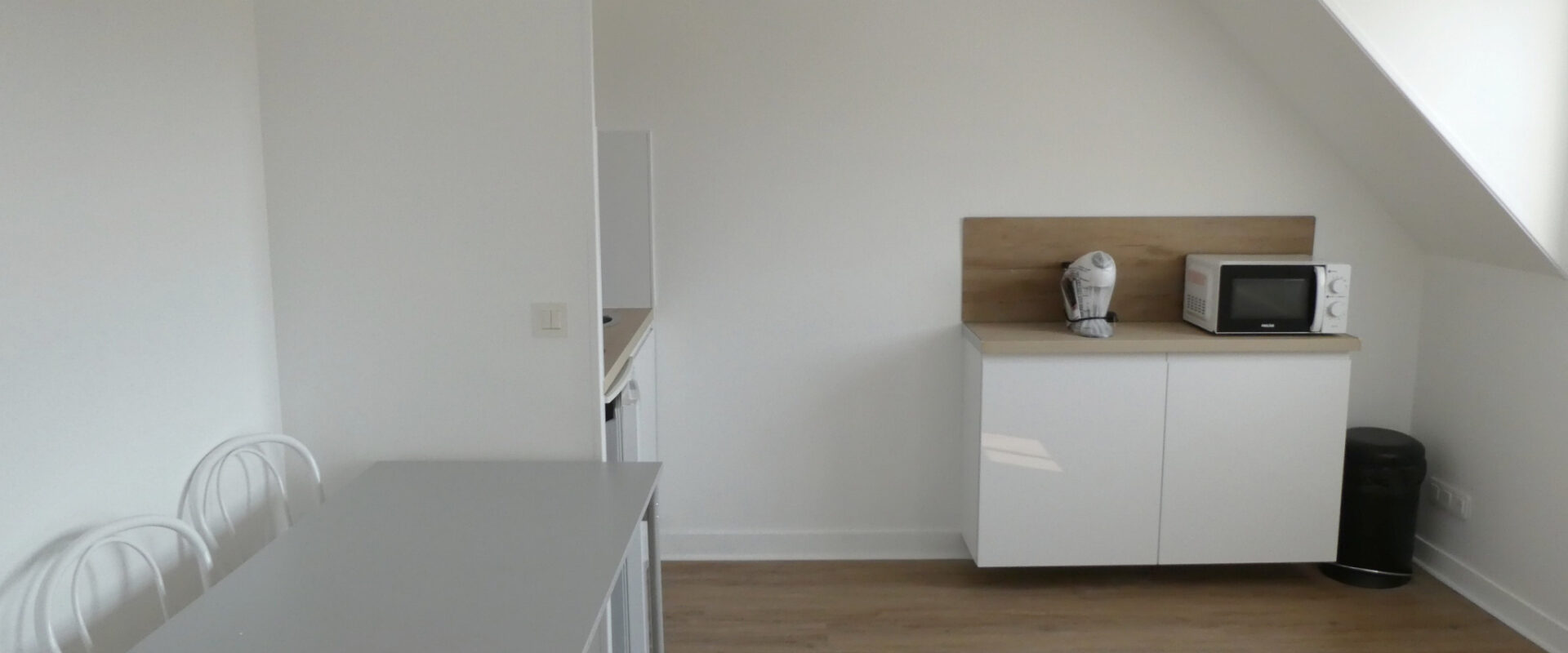 STUDIO meublé en résidence, avec parking