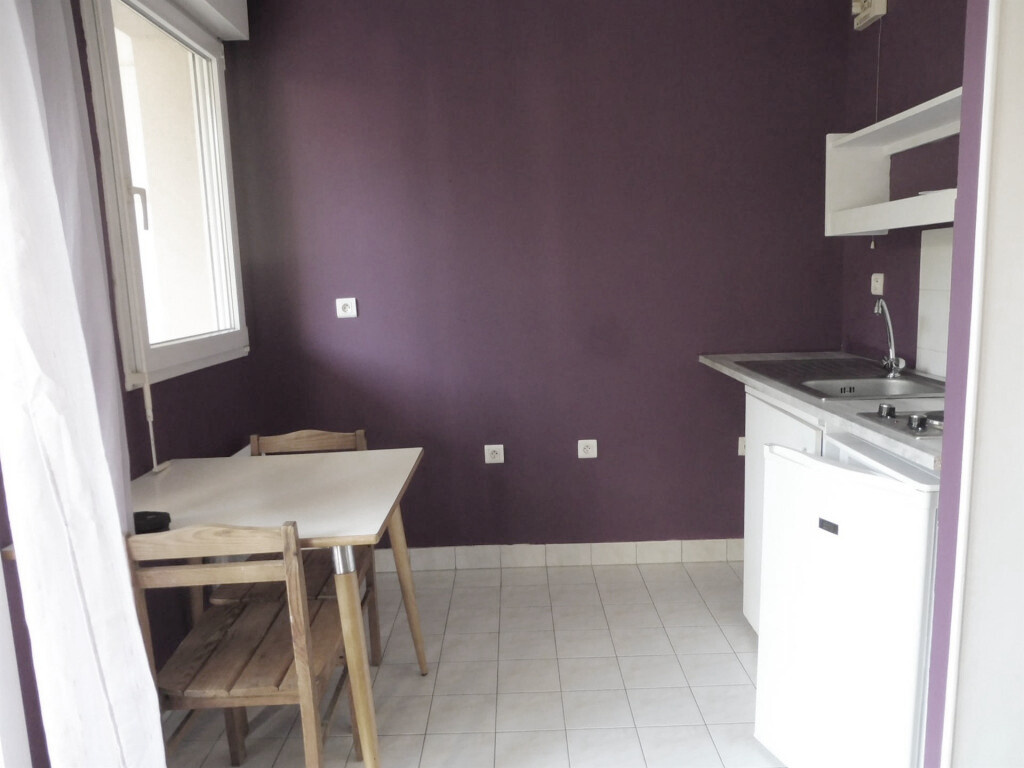 STUDIO 27 m2 avec terrasse et parking