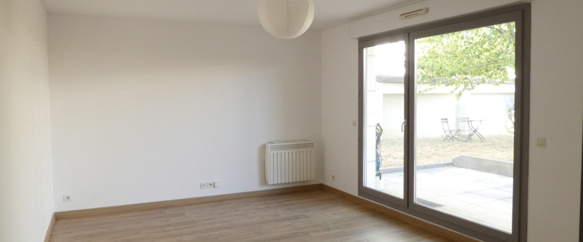 Appartement 3 pièces en résidence, avec jardin et parking