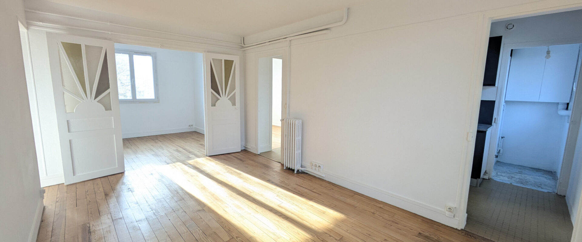 SOUS COMPROMIS. Charmant appartement entièrement refait.