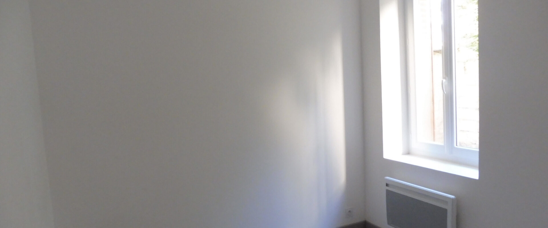 APPARTEMENT 3 PIÈCES AVEC JARDIN
