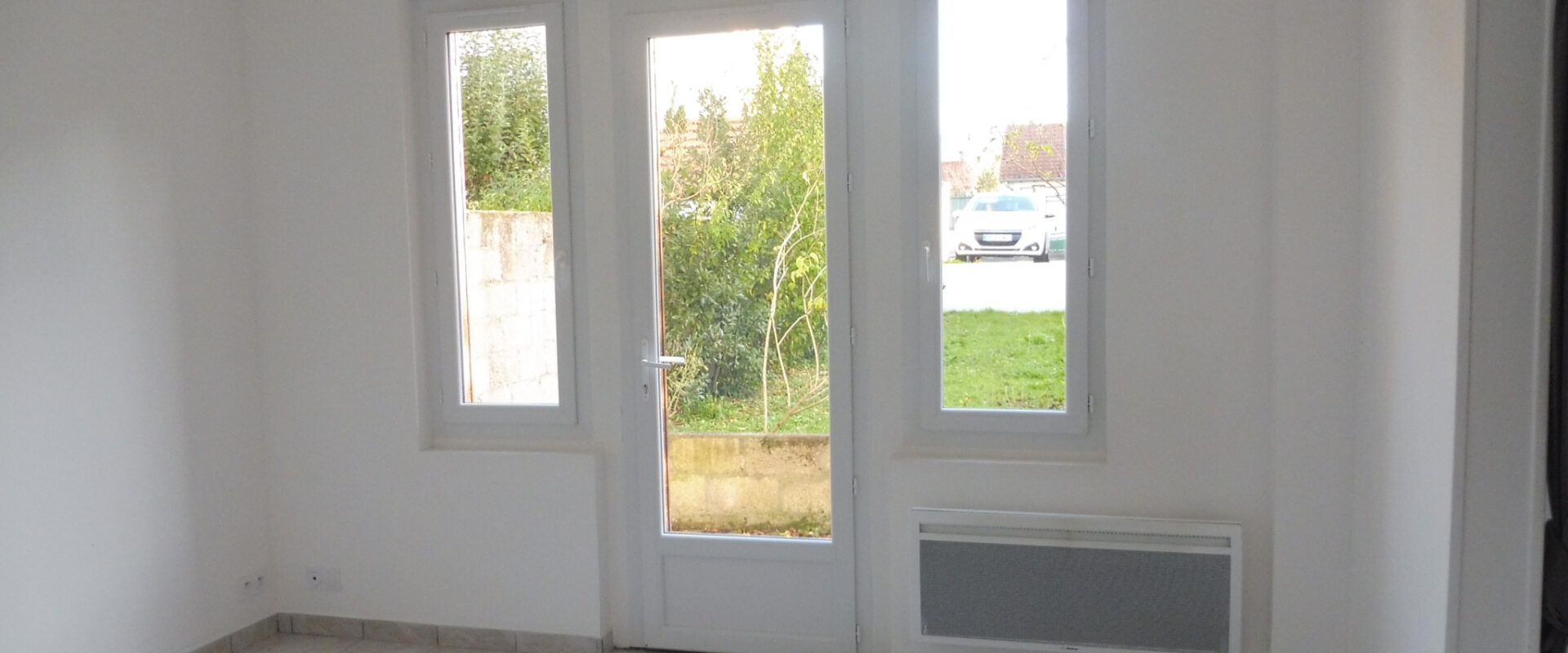 APPARTEMENT 3 PIÈCES AVEC JARDIN