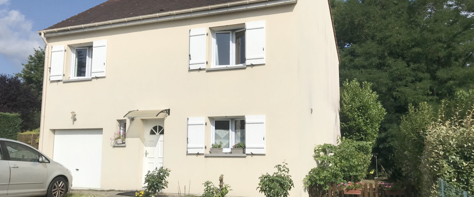 De construction traditionnelle et contemporaine de 2008.