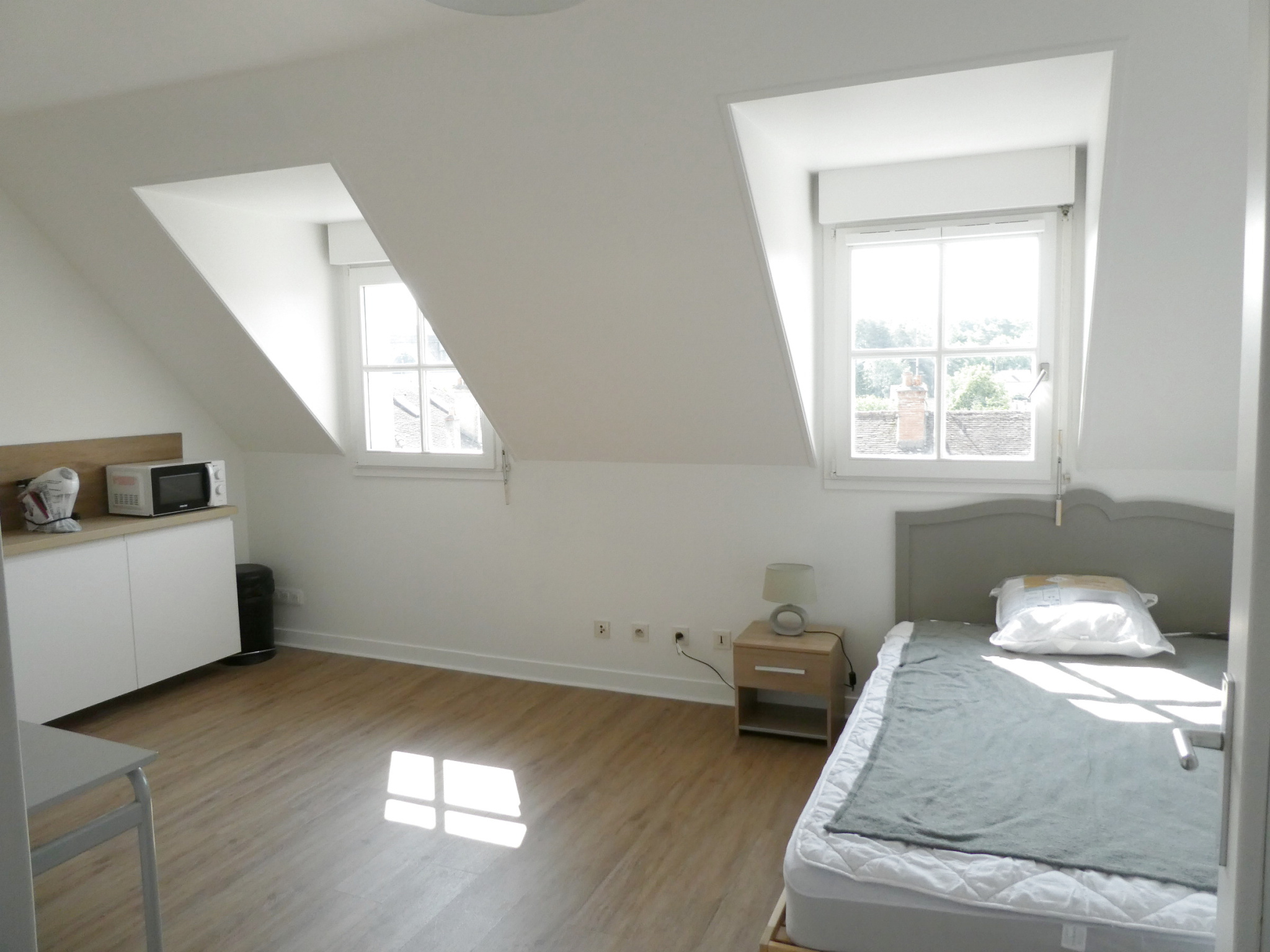 STUDIO meublé en résidence, avec parking