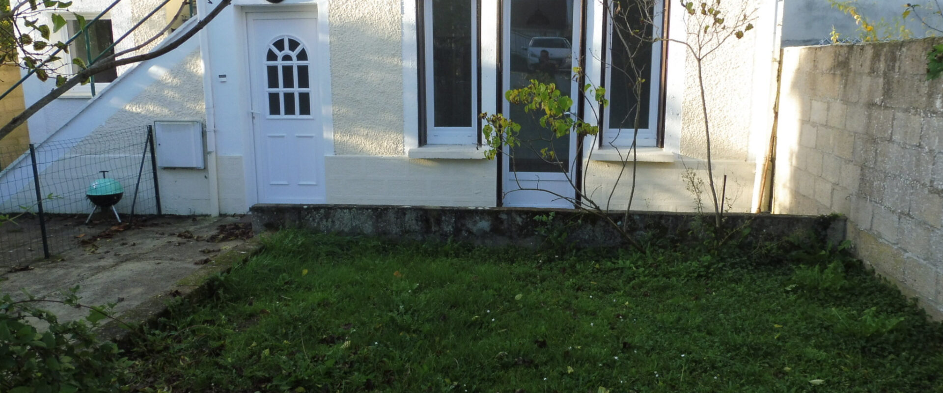 APPARTEMENT 3 PIÈCES AVEC JARDIN