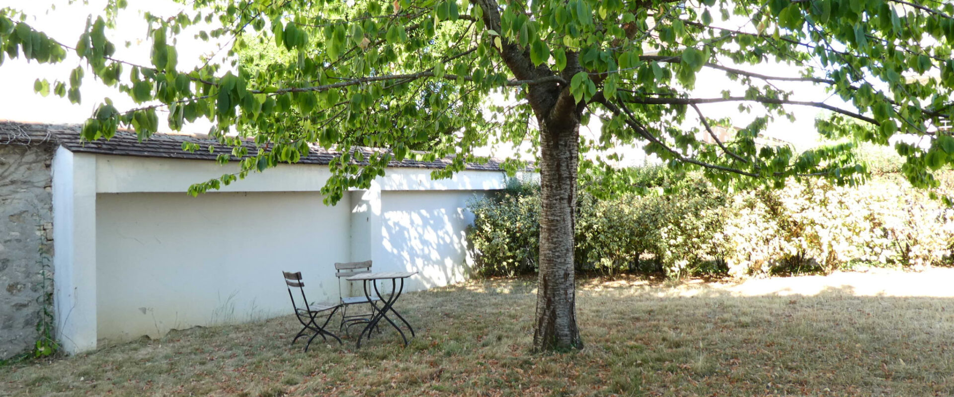 Appartement 3 pièces en résidence, avec jardin et parking