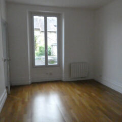 APPARTEMENT 2 PIÈCES EN CENTRE VILLE