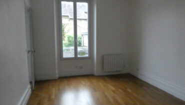 APPARTEMENT 2 PIÈCES EN CENTRE VILLE