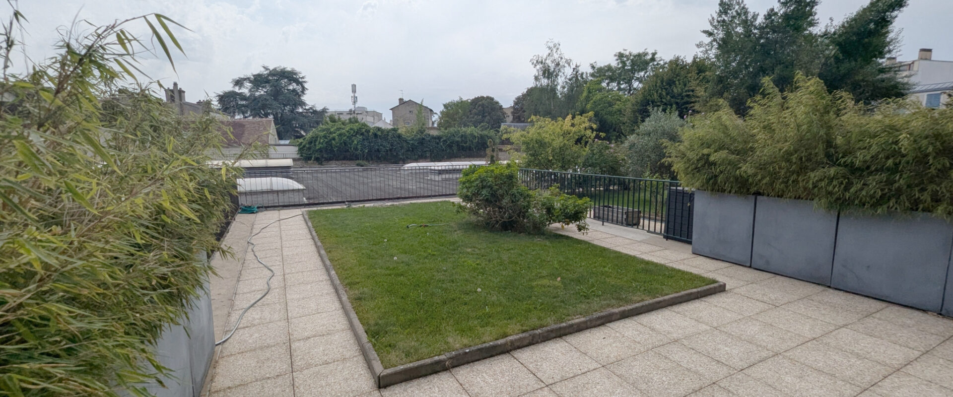 En hypercentre, appartement avec jardin. Produit rare au centre