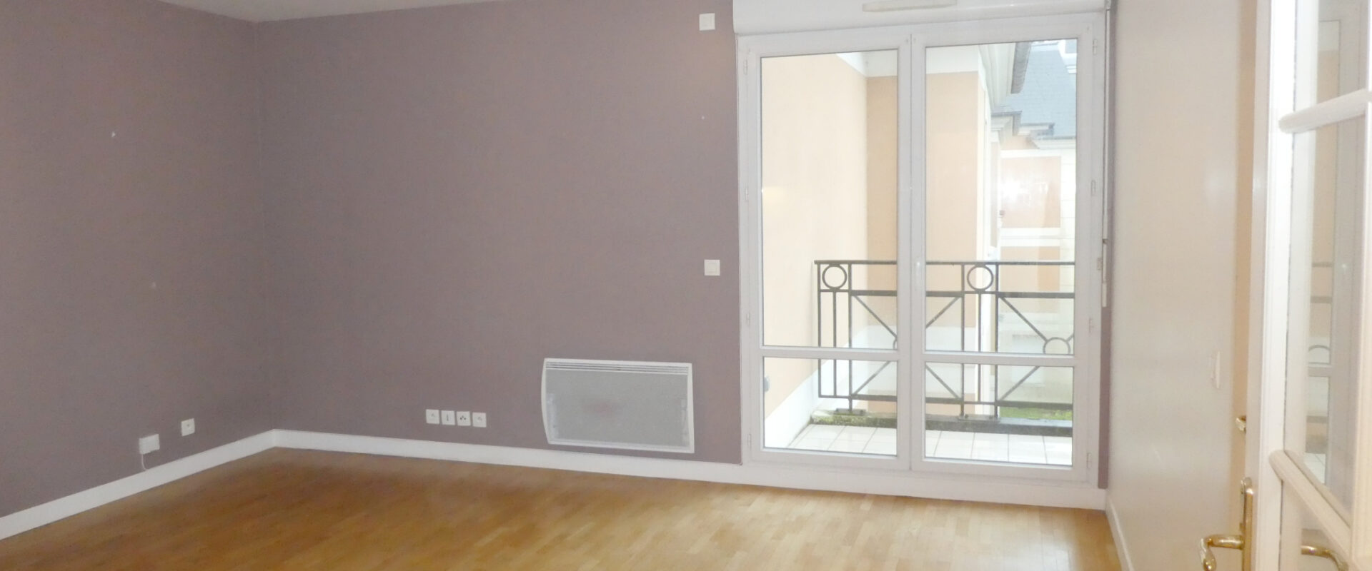 Appartement 2 pièces avec balcon et parking en résidence