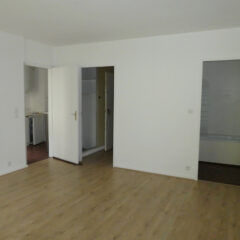 VENDU LOUÉ, STUDIO 31 m2 en résidence, avec jardinet et parking