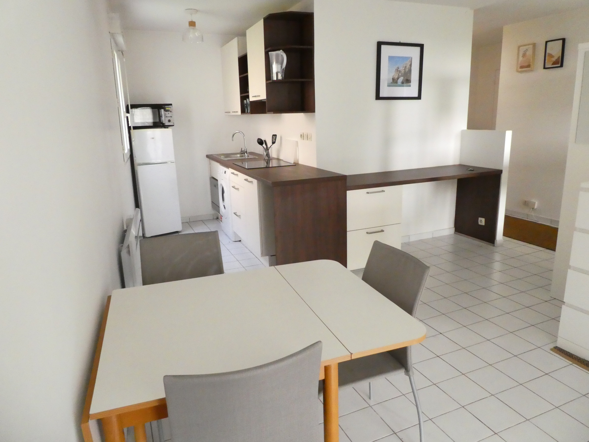 STUDIO meublé en résidence, avec terrasse et parking