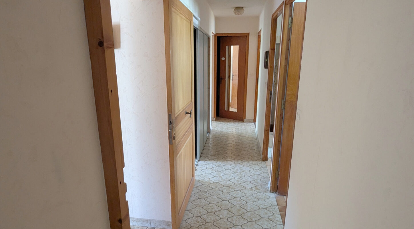 Propriété 11 pièces et 317 m2