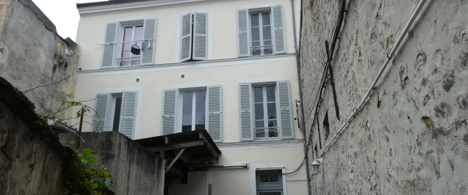 APPARTEMENT 2 PIÈCES EN CENTRE VILLE