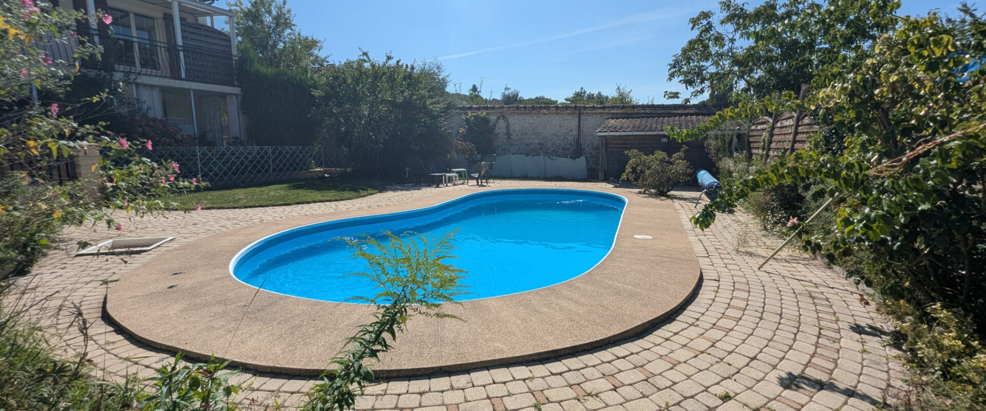 Propriété 11 pièces et 317 m2