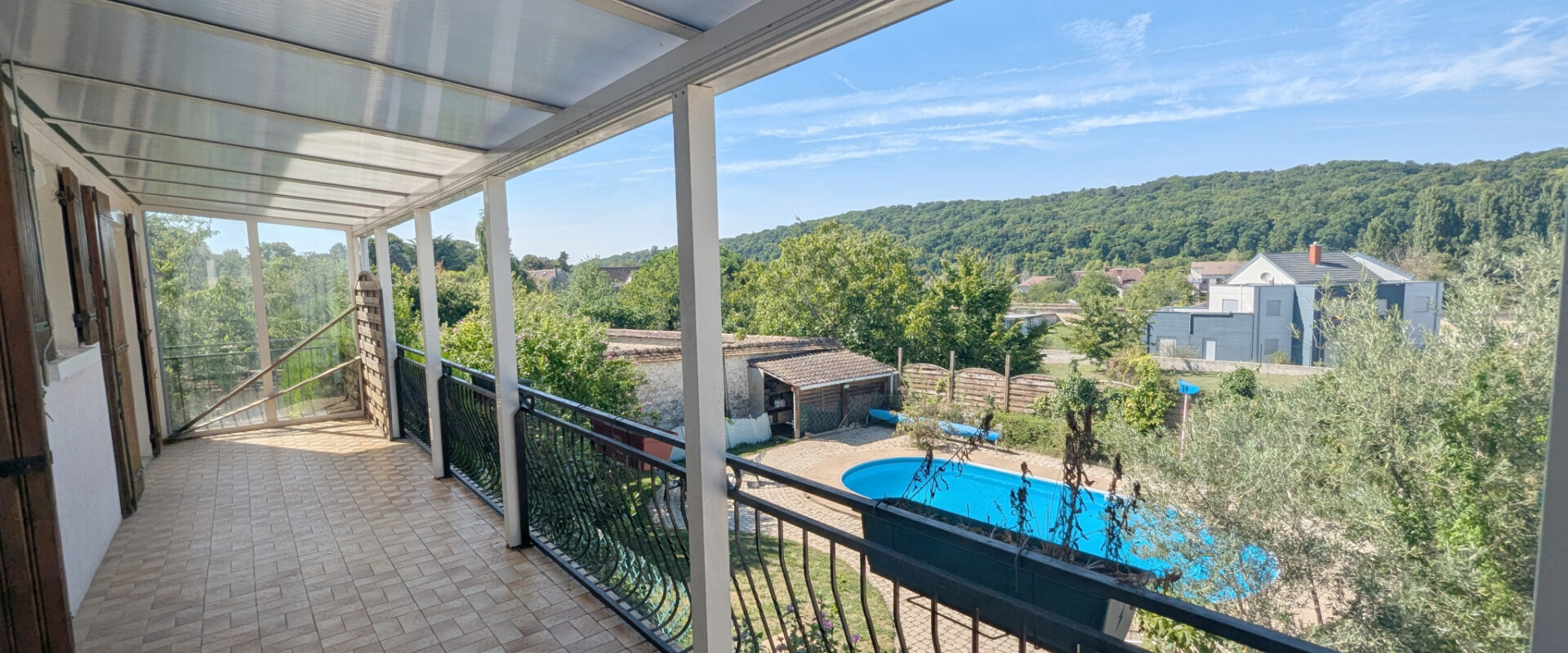 Propriété 11 pièces et 317 m2