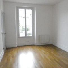 APPARTEMENT 2 PIÈCES EN CENTRE VILLE