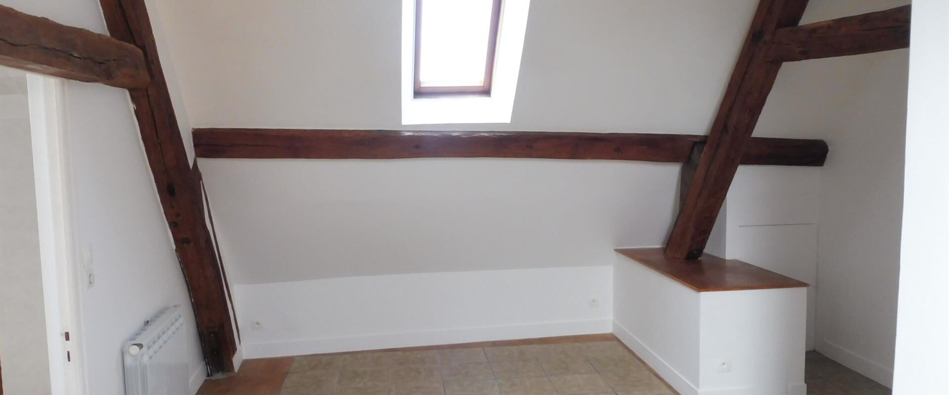 APPARTEMENT 4 pièces 62 m2 (86 m2 au sol) avec parking