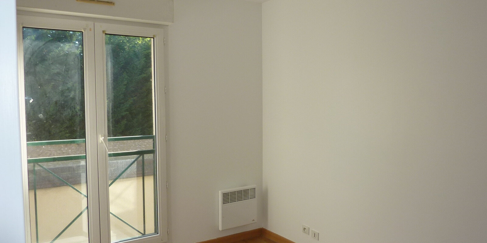 Appartement 2 pièces en résidence, avec garage