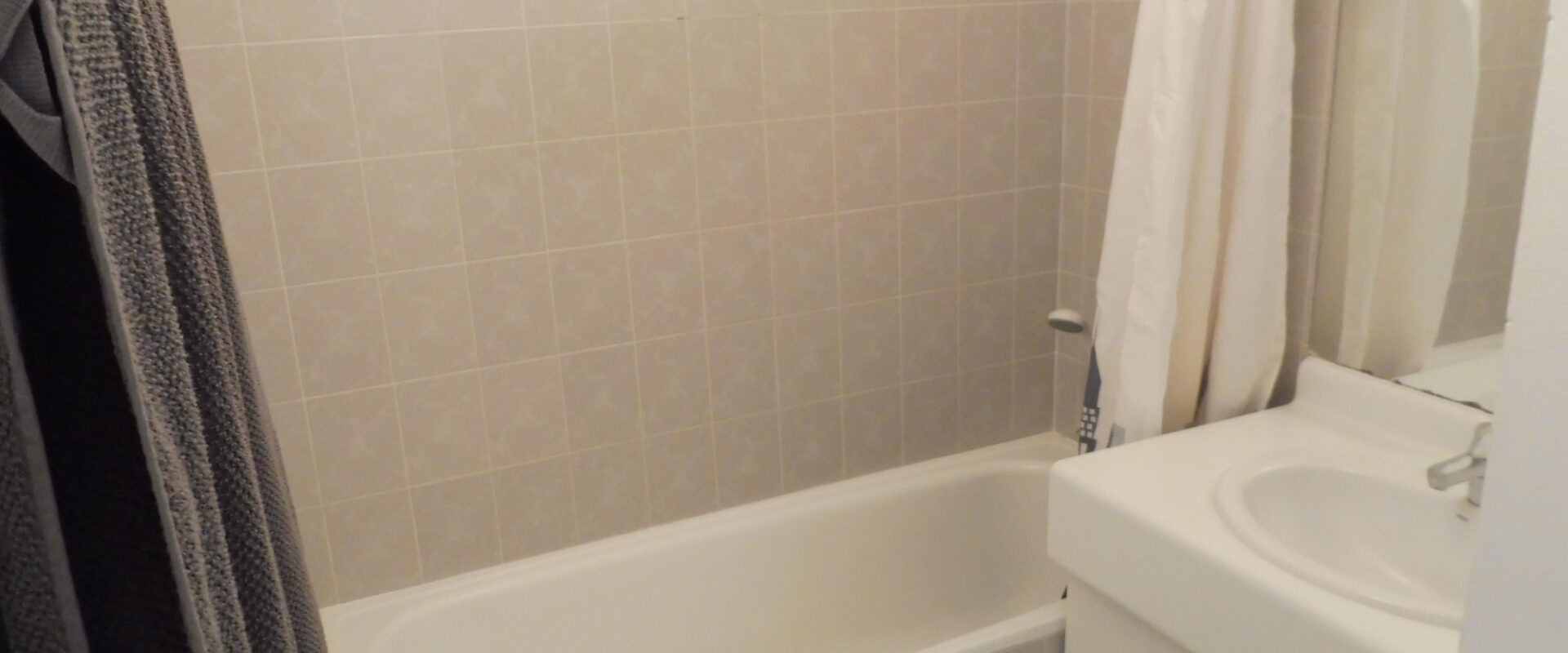 Appartement 2 pièces en résidence, avec garage