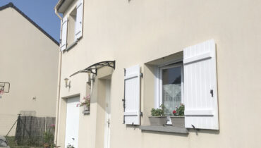 De construction traditionnelle et contemporaine de 2008.