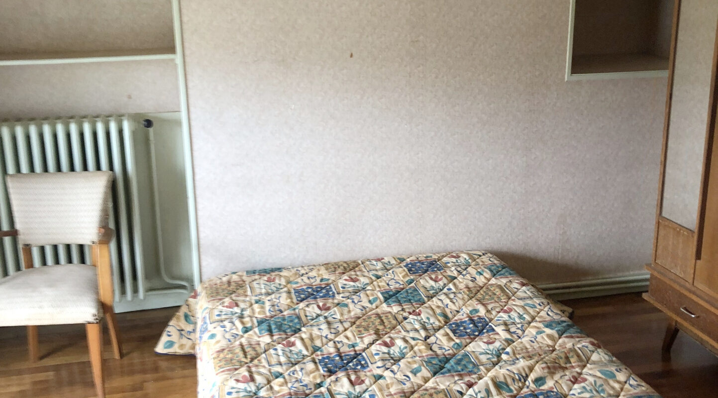 Ancien corps de ferme de 6 pièces et 154 m2 env. , parcelle terrain divisible !