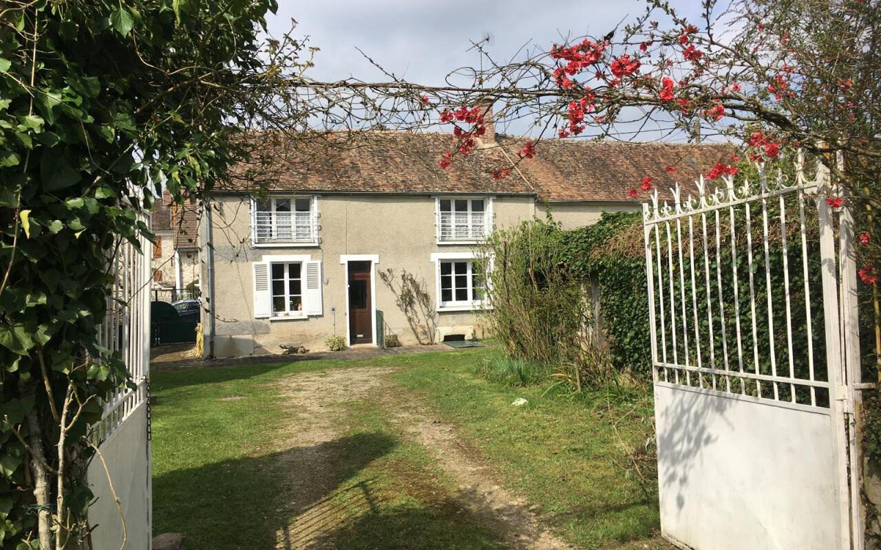 Ancien corps de ferme de 6 pièces et 154 m2 env. , parcelle terrain divisible !