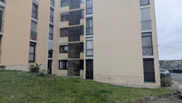 VENDU LOUÉ ! Appartement 2 pièces, avenue de Nemours