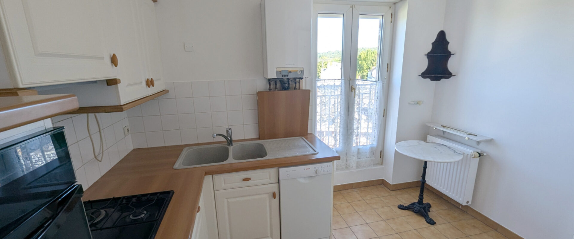 SOUS COMPROMIS. Centre appartement de 4 pièces, 75 m2 env.