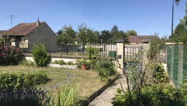 Dans le haut de VULAINES SUR SEINE.