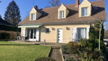 SOUS COMPROMIS. Dans secteur apprécié. aux abords du canal du Loing