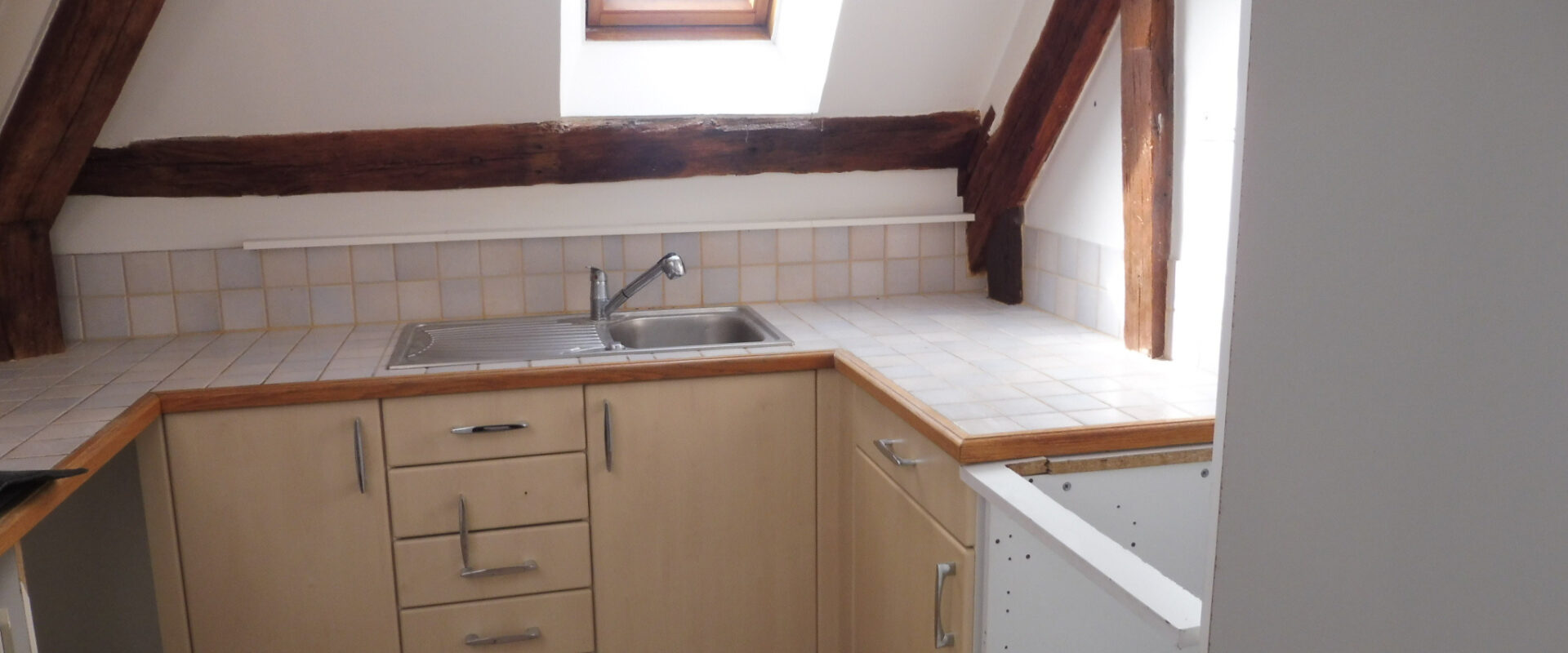 APPARTEMENT 4 pièces 62 m2 (86 m2 au sol) avec parking