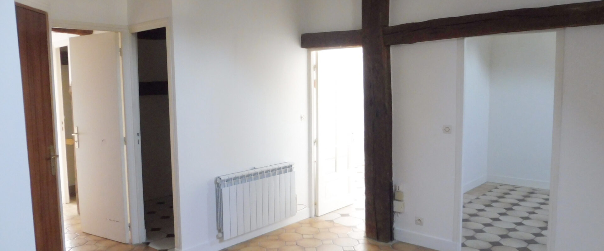 APPARTEMENT 4 pièces 62 m2 (86 m2 au sol) avec parking